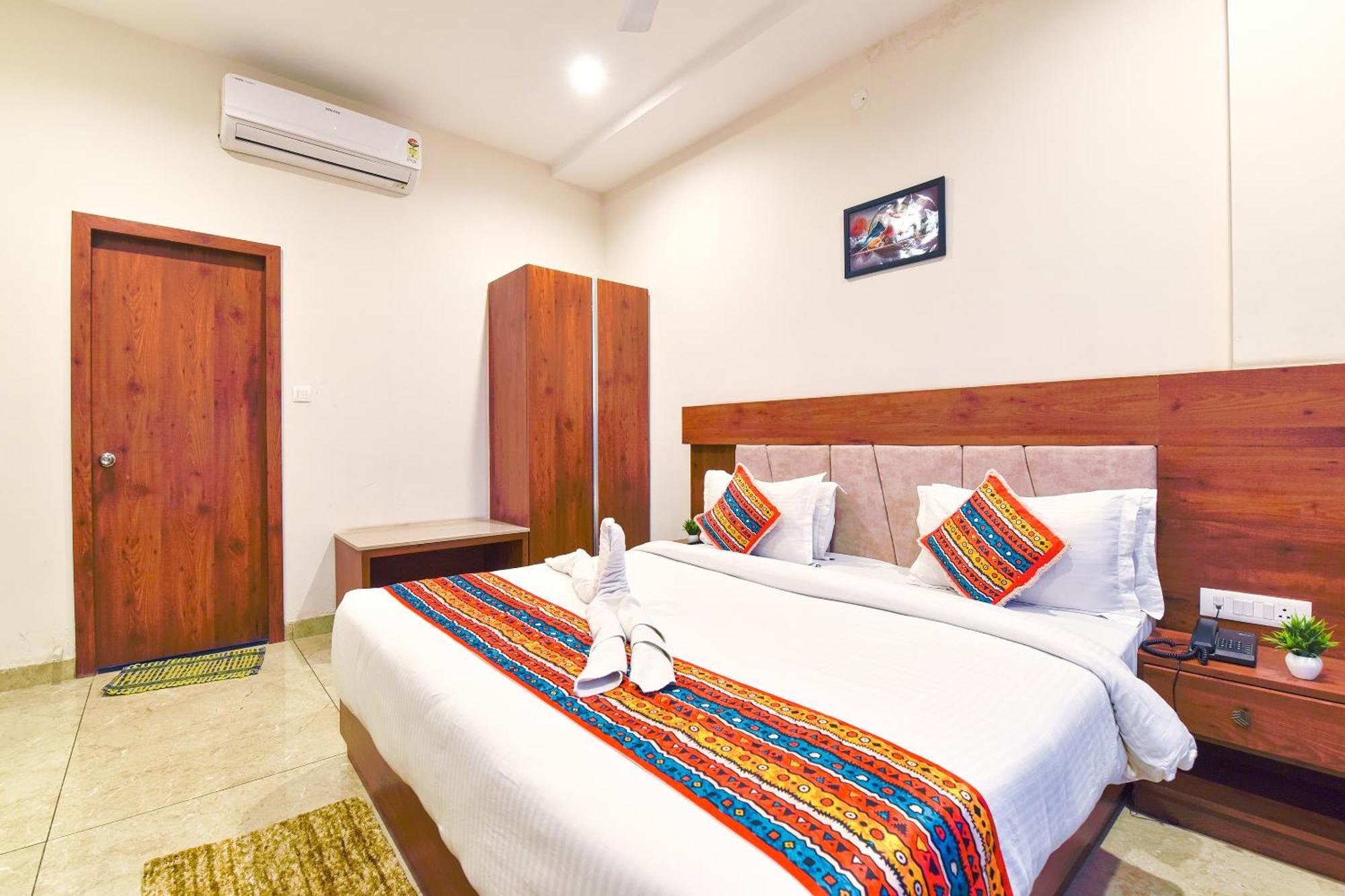 אודייפור Hotel Remark מראה חיצוני תמונה